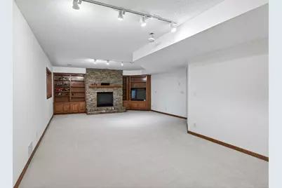 10447 Raleigh Road, Woodbury, MN 55129 - Photo 35