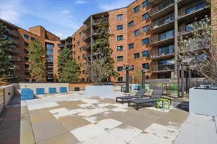 210 W Grant St, Minneapolis, MN 55403 - Photo 25