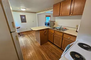 635 Park Ave, New Richmond, WI 54017 - Photo 3