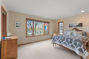 5498 Maple Ridge Ct, Hopkins, MN 55343 - Photo 25