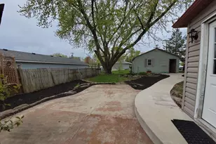 340 1st St N, Winsted, MN 55395 - Photo 11