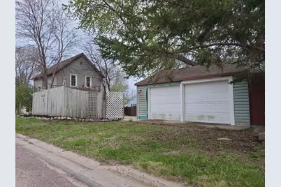 340 1st Street N, Winsted, MN 55395 - Photo 3
