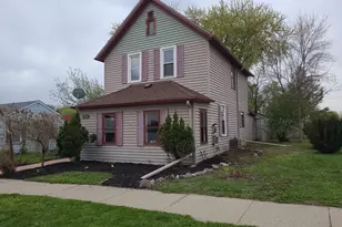 340 1st St N, Winsted, MN 55395 - Photo 1