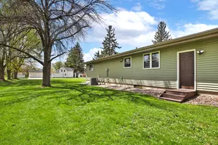 301 5th Ave NE, Blooming Prairie, MN 55917 - Photo 9
