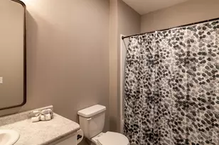 2021 Bluestem Dr, Mankato, MN 56001 - Photo 33