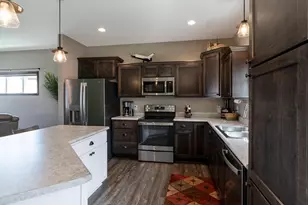 2021 Bluestem Dr, Mankato, MN 56001 - Photo 13