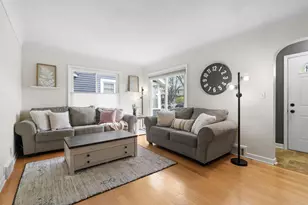1809 Hyacinth Ave E, Saint Paul, MN 55119 - Photo 3