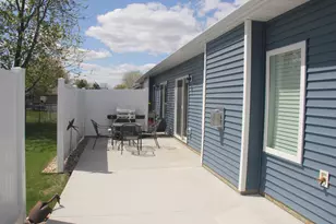 900 11th Pl NW, Kasson, MN 55944 - Photo 5
