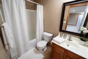 10165 Indigo Dr, Eden Prairie, MN 55347 - Photo 15