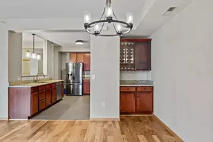 825 Berry St, Saint Paul, MN 55114 - Photo 13