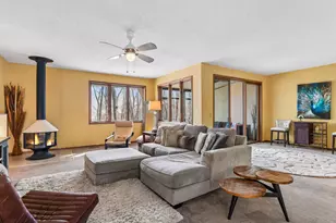 11620 Vista Dr, Hopkins, MN 55343 - Photo 13