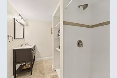 817 Vincent Avenue N, Minneapolis, MN 55411 - Photo 11