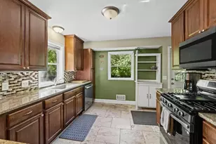 817 Vincent Ave N, Minneapolis, MN 55411 - Photo 5