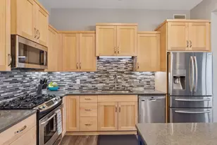 256 Spring St, Saint Paul, MN 55102 - Photo 15