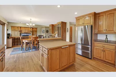 1135 S Trappers Crossing, Lino Lakes, MN 55038 - Photo 17