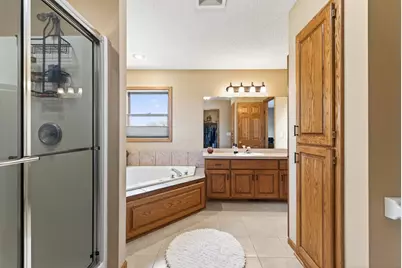 1135 S Trappers Crossing, Lino Lakes, MN 55038 - Photo 27