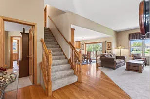1135 S Trappers Crossing, Lino Lakes, MN 55038 - Photo 5