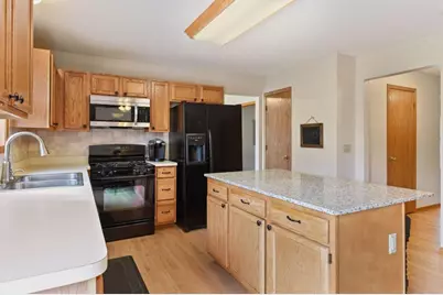 2619 Rachel Court, Chaska, MN 55318 - Photo 13
