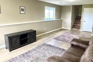 1053 Prairieview Dr SW, Hutchinson, MN 55350 - Photo 13
