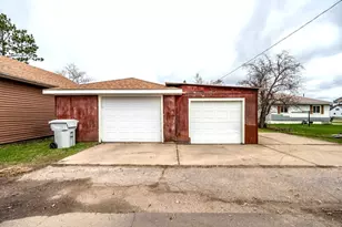 211 10th St NW, Chisholm, MN 55719 - Photo 29