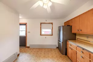211 10th St NW, Chisholm, MN 55719 - Photo 11