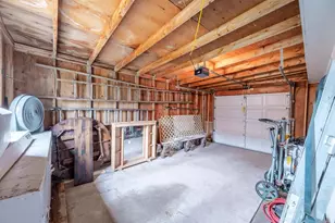 211 10th St NW, Chisholm, MN 55719 - Photo 31