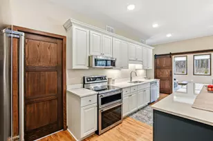 2075 13th St NW, Faribault, MN 55021 - Photo 11