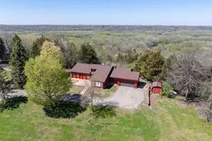 29558 Pumpkin Hill Rd, Le Sueur, MN 56058 - Photo 3