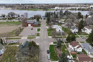 207 3rd Ave NE, Little Falls, MN 56345 - Photo 19
