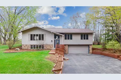 365 Casperson Drive, Hudson, WI 54016 - Photo 3
