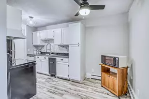 3407 Cherry Ln N, Fargo, ND 58102 - Photo 7