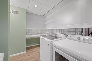 1707 University Ave NE, Minneapolis, MN 55413 - Photo 37