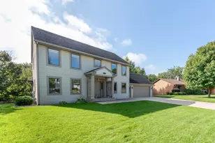 208 Chancery Ln, Mankato, MN 56001 - Photo 3