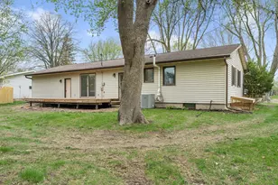 349 13th St SW, Owatonna, MN 55060 - Photo 3