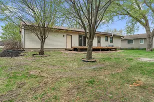 349 13th St SW, Owatonna, MN 55060 - Photo 5