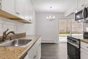 825 Old Settlers Trail, Hopkins, MN 55343 - Photo 7