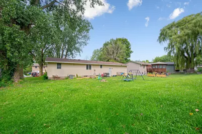 303 12th Avenue SE, Faribault, MN 55021 - Photo 5