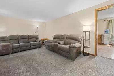 303 12th Avenue SE, Faribault, MN 55021 - Photo 11
