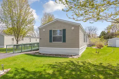 2126 3rd Avenue NW #93, Owatonna, MN 55060 - Photo 3
