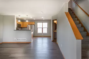 2882 Clover Ridge Dr, Chaska, MN 55318 - Photo 3