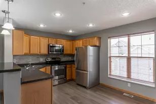 2882 Clover Ridge Dr, Chaska, MN 55318 - Photo 5