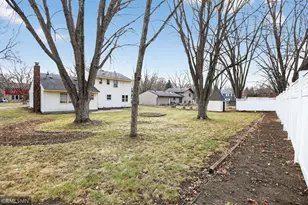 3325 Urbandale Ln N, Plymouth, MN 55447 - Photo 3