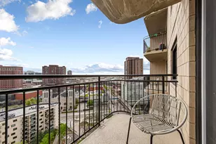 1225 Lasalle Ave, Minneapolis, MN 55403 - Photo 25