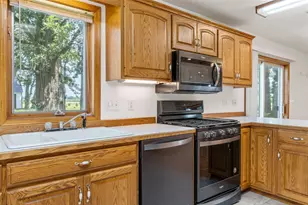 24975 Mower Freeborn Rd, Austin, MN 55912 - Photo 9