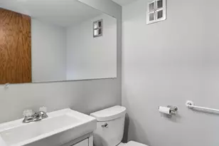 4860 Kingsberry Ln, Minnetonka, MN 55345 - Photo 25