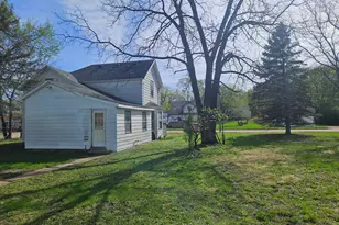 241 Rice Street N, Kasota, MN 56050 - Photo 3