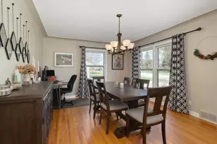 1052 County Road B W, Roseville, MN 55113 - Photo 5