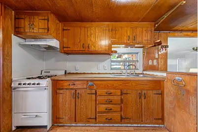 7008 Laura Lane, Saint Peter, MN 56082 - Photo 11