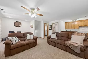 8922 Quinwood Ln N, Maple Grove, MN 55369 - Photo 19