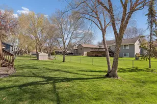 8922 Quinwood Ln N, Maple Grove, MN 55369 - Photo 29